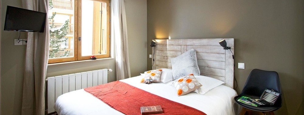 Chalet image