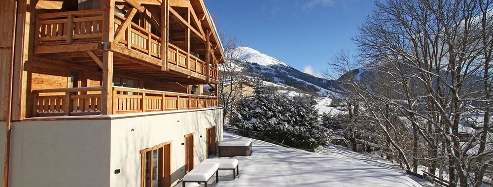 Chalet image