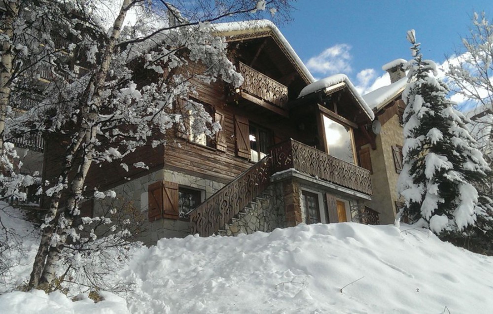 Chalet image