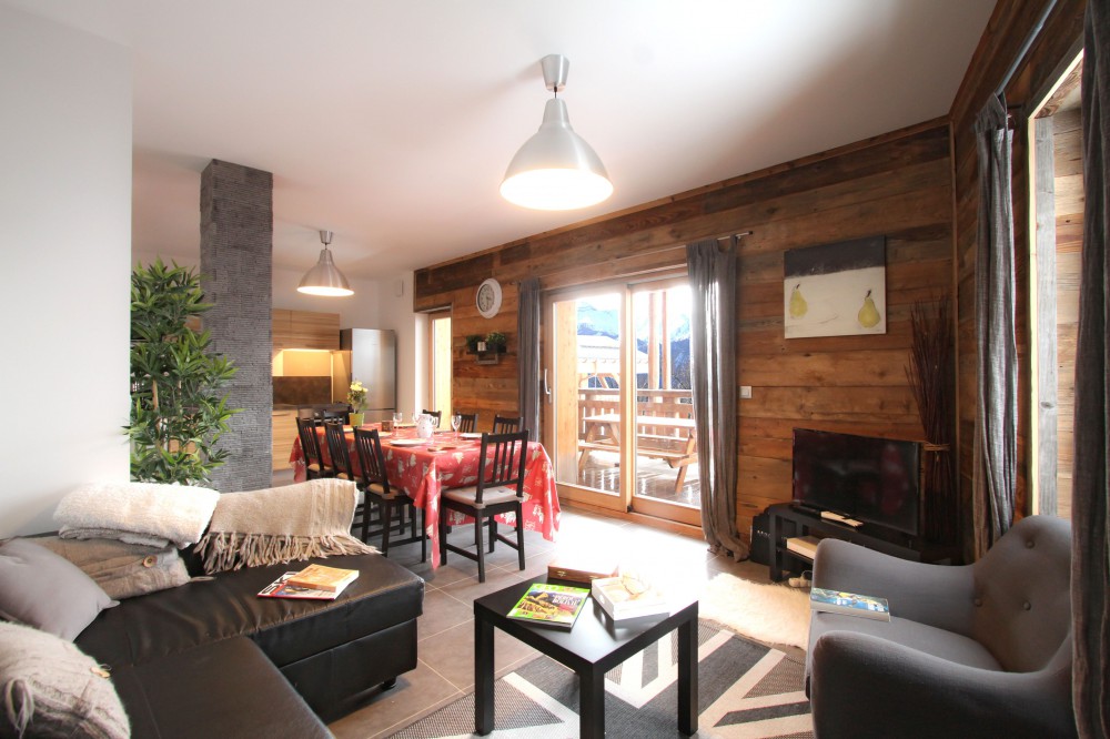 Chalet image