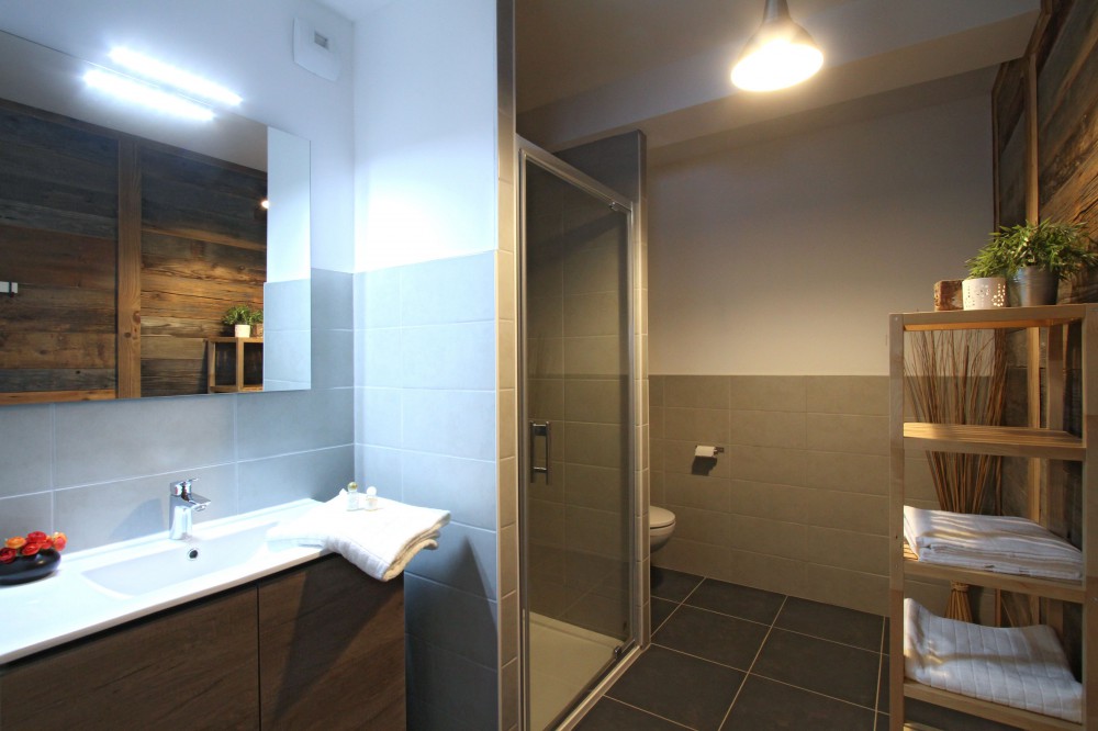 Chalet image