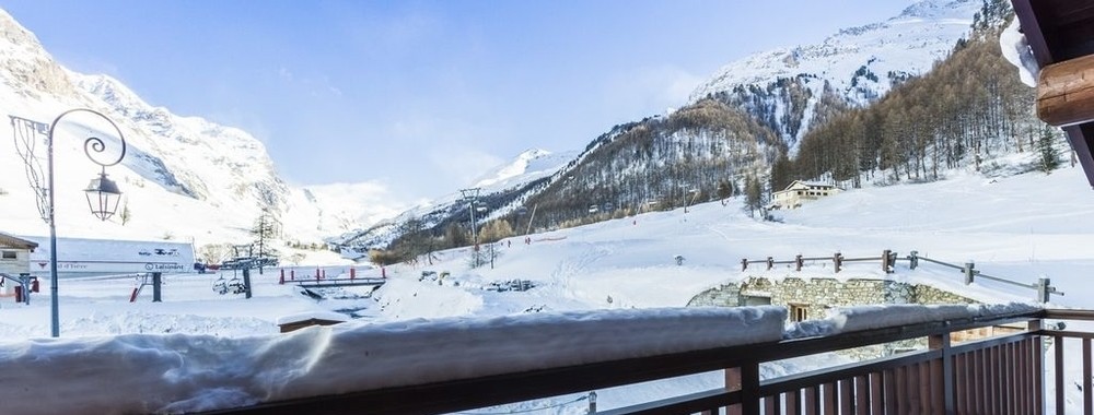 Chalet image