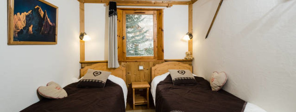 Chalet image