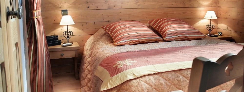 Chalet image