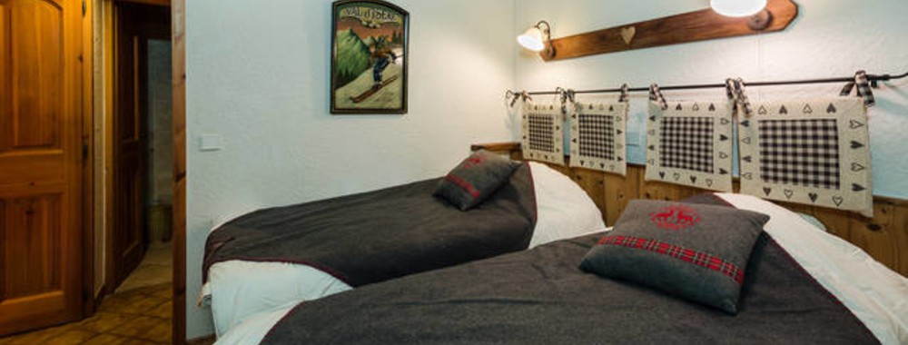 Chalet image