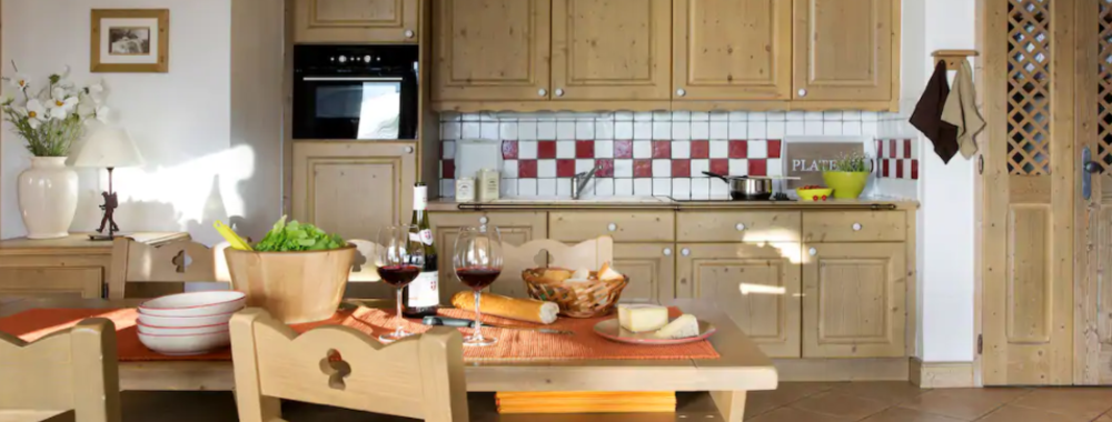 Chalet image