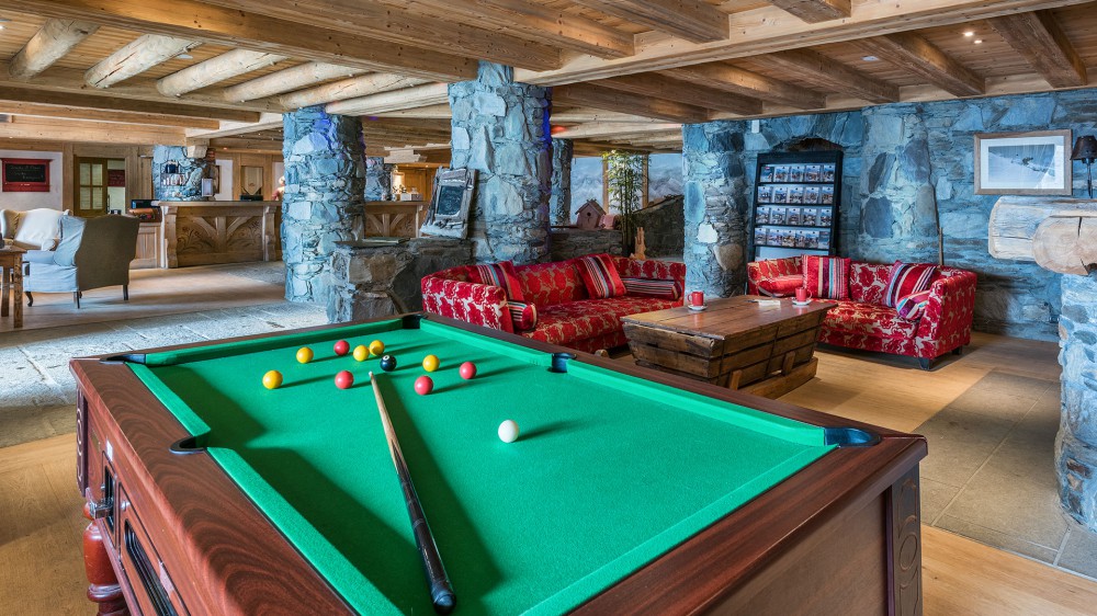 Chalet image
