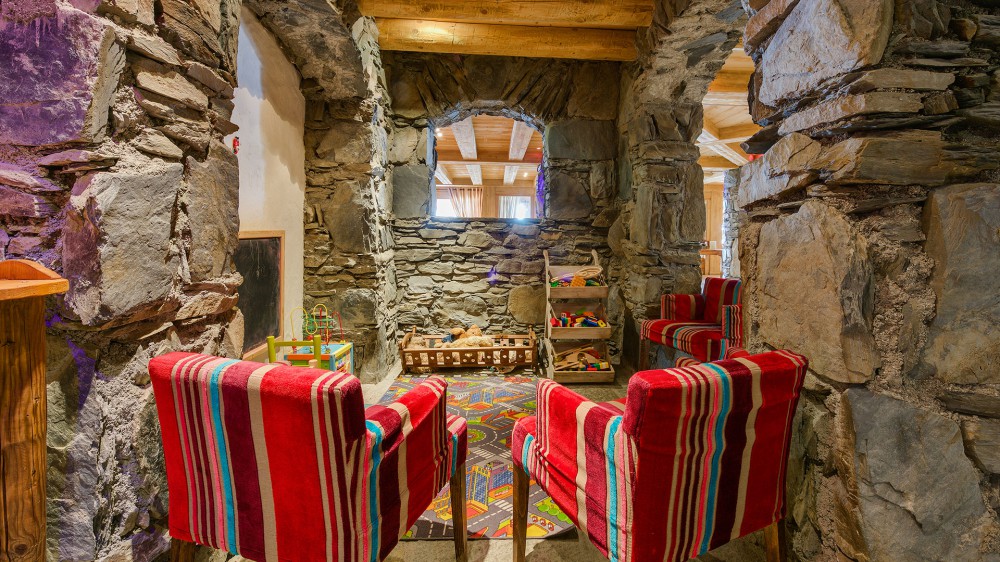 Chalet image