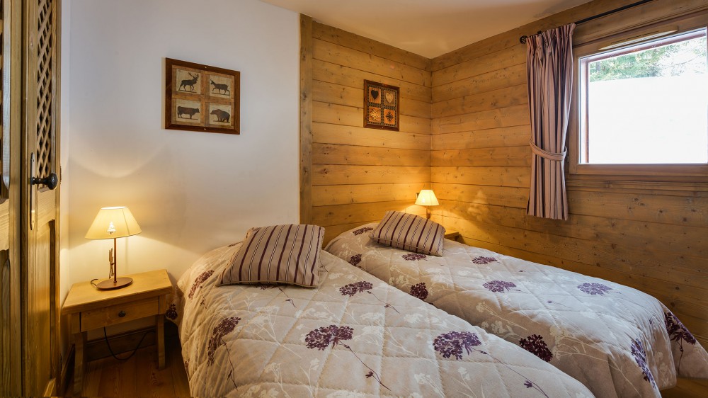 Chalet image