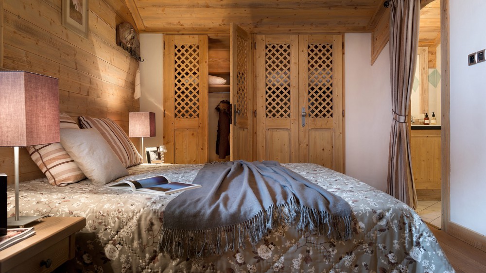 Chalet image