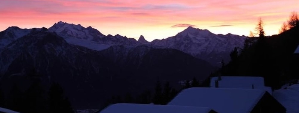 Chalet image