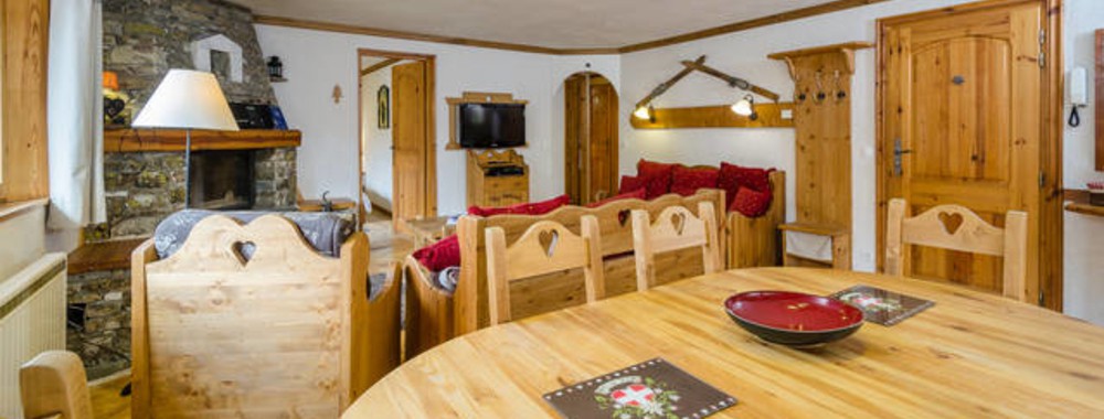 Chalet image