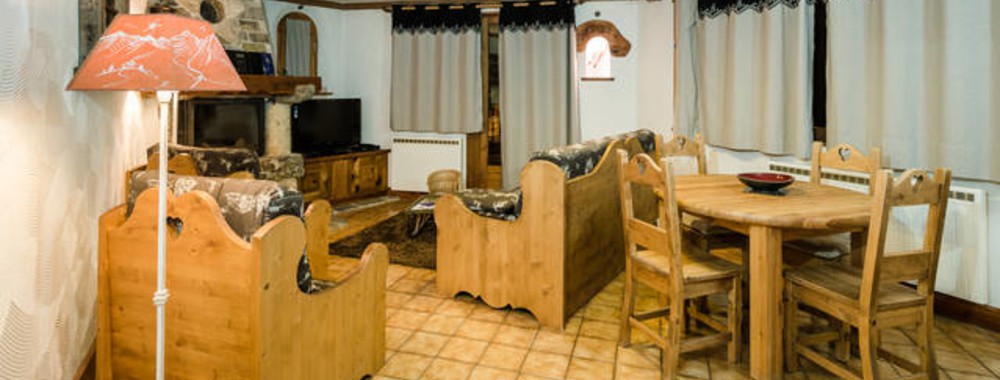 Chalet image