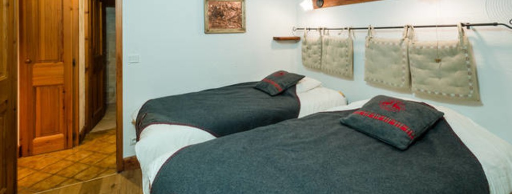 Chalet image